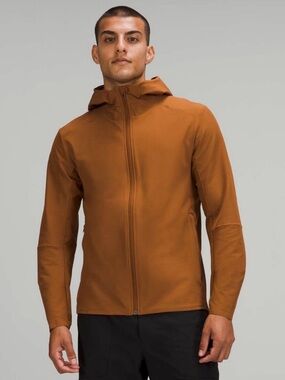 Lululemon Men's Warp Lite All Spice brown Performance Jacket (XL)